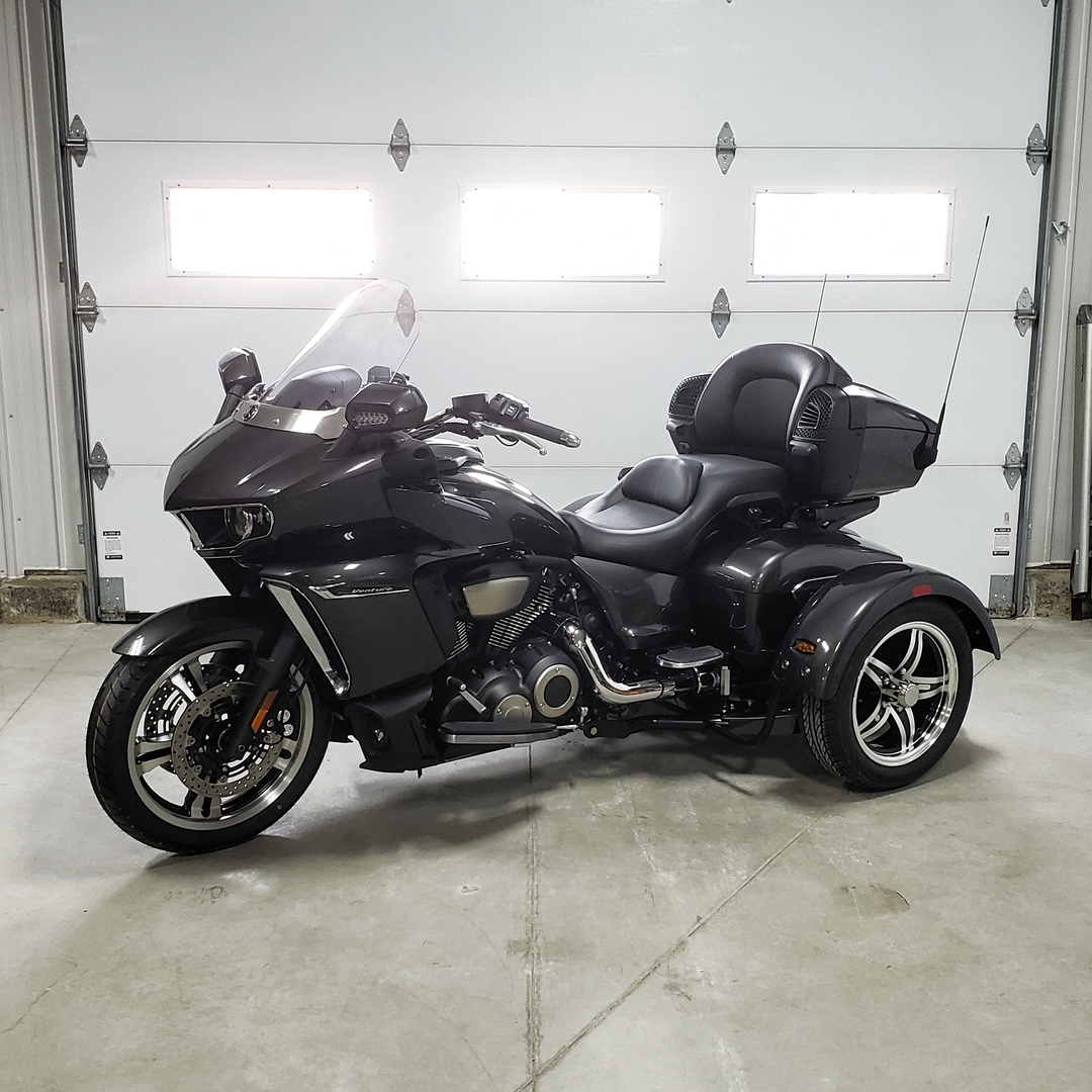 Yamaha Star Venture 2018 trike ZEEL DESIGN