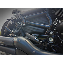 V-Rod passenger pegs