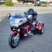 GL1500 rouge 3 roues