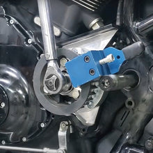 v-rod pulley locking tool 