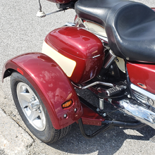 Honda Valkyrie Trike, Amande-Bourgogne
