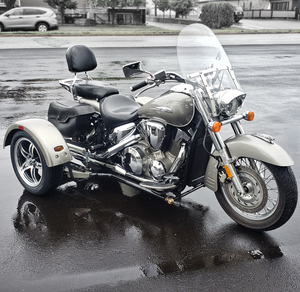 VTX 1300 2006, Gris